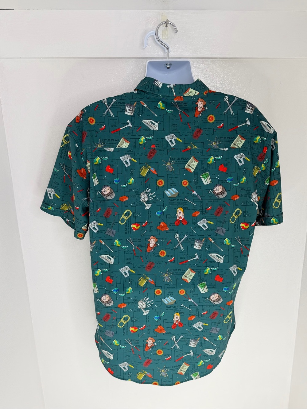 RSVLTS x Home Alone Adult Short Sleeve Shirt Size XL Battle Plan AOP Christmas - Picture 7 of 12